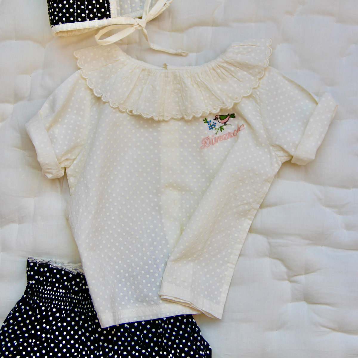 Baby flounce blouse with embroidery(Ecru dot voile)